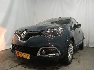 uszkodzony samochody osobowe Renault Captur Captur (2R) SUV 1.2 TCE 16V EDC (H5F-412(H5F-G4)) [87kW]  (01-2016/...=
) 2016/1