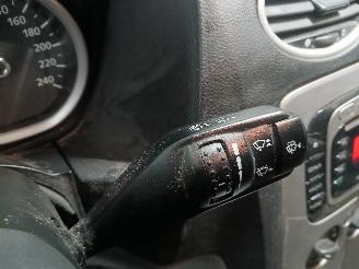 Ford Focus Focus 2 Wagon Combi 1.8 16V (QQDB) [92kW]  (03-2006/09-2012) picture 15