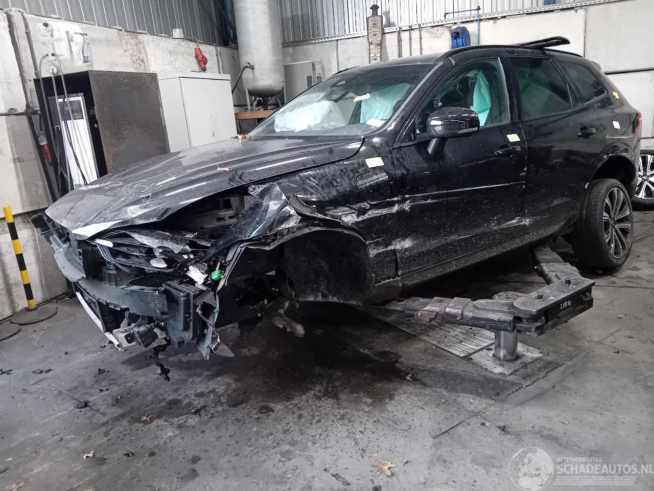 Volvo Xc-60 XC60 II (UZ) SUV 2.0 T6 16V Plug-in Hybrid AWD (B4204T46) [250kW]  (04=
-2021/...)