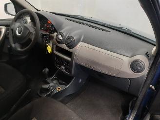 Dacia Sandero Sandero I (BS) Hatchback 1.2 16V (D4F-732(D4F-F7)) [55kW]  (11-2008/12=
-2012) picture 8