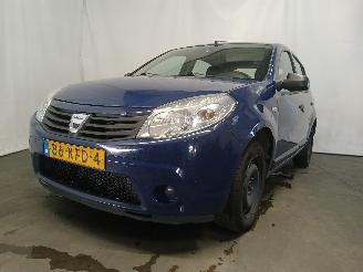 uszkodzony samochody osobowe Dacia Sandero Sandero I (BS) Hatchback 1.2 16V (D4F-732(D4F-F7)) [55kW]  (11-2008/12=
-2012) 2009/10