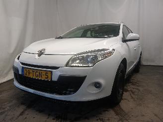 uszkodzony samochody osobowe Renault Mégane Megane III Grandtour (KZ) Combi 5-drs 1.5 dCi 90 (K9K-834(K9K-H8)) [66=
kW]  (05-2009/04-2016) 2012/1