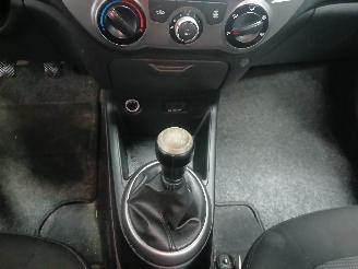 Hyundai I-20 i20 Hatchback 1.2i 16V (G4LA) [63kW]  (03-2012/12-2015) picture 16