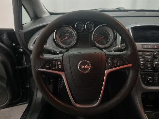 Opel Astra Astra J Sports Tourer (PD8/PE8/PF8) Combi 1.7 CDTi 16V (A17DTE(Euro 5)=
) [81kW]  (10-2010/10-2015) picture 18