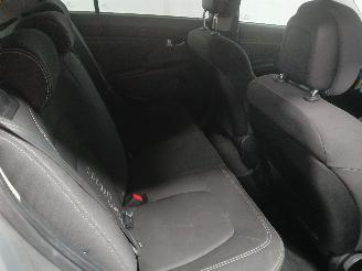 Kia Sportage Sportage (SL) Terreinwagen 1.6 GDI 16V 4x2 (G4FD) [99kW]  (06-2010/02-=
2016) picture 8