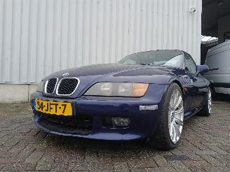 Coche accidentado BMW Z3 Z3 Roadster (E36/7) Cabrio 1.8 (M43-B18(184E2)) [85kW]  (10-1995/10-19=
98) 1998/4