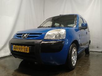 skadebil auto Peugeot Partner Partner Combispace MPV 1.6 16V (TU5JP4(NFU)) [80kW]  (07-2001/03-2008)= 2005/7