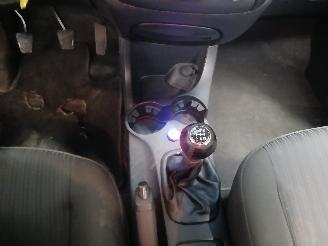 Kia Sportage Sportage (JE) Terreinwagen 2.0 CVVT 16V 4x2 (G4GC) [104kW]  (09-2004/1=
1-2010) picture 17