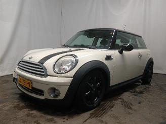 Mini Mini Mini (R56) Hatchback 1.6 16V Cooper (N12-B16A) [88kW]  (10-2006/02-201=
2) picture 3