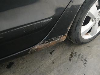 Honda Fr-v FR-V (BE) MPV 2.0 16V (K20A9) [110kW]  (02-2005/12-2006) picture 27