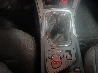 Opel Insignia Insignia Sports Tourer Combi 1.6 Turbo 16V Ecotec (A16LET(Euro 5)) [13=
2kW]  (01-2009/06-2013) picture 16