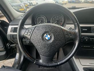 BMW 3-serie 3 serie (E90) Sedan 330i 24V (N52-B30A) [190kW]  (12-2004/10-2011) picture 14