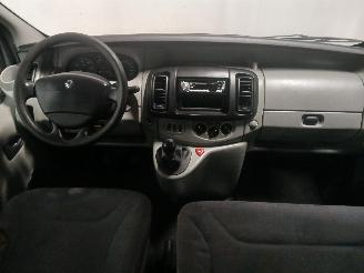 Renault Trafic Trafic New (FL) Van 1.9 dCi 82 16V (F9Qt-762) [60kW]  (03-2001/10-2006=
) picture 10