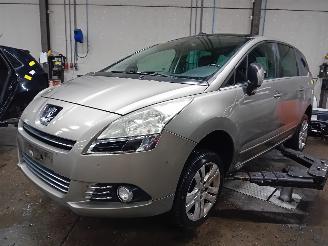 Autoverwertung Peugeot 5008 5008 I (0A/0E) MPV 1.6 THP 16V (EP6CDT(5FV)) [115kW]  (09-2009/03-2017=
) 2010/2