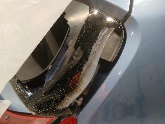 Toyota Auris Auris (E18) Hatchback 5-drs 1.8 16V Hybrid (2ZRFXE) [100kW]  (10-2012/=
03-2019) picture 23