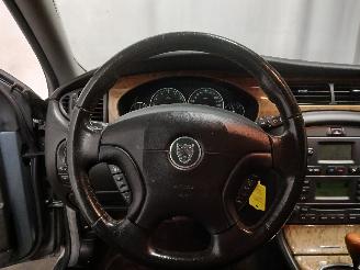 Jaguar X-type X-type Sedan 2.1 V6 24V (YB(AJ-V6)) [115kW]  (03-2002/11-2009) picture 17