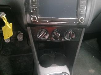 Volkswagen Polo Polo V (6R) Hatchback 1.2 TDI 12V BlueMotion (CFWA(Euro 5)) [55kW]  (1=
0-2009/05-2014) picture 18