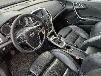 Opel Astra Astra J (PC6/PD6/PE6/PF6) Hatchback 5-drs 1.7 CDTi 16V EcoFLEX 130 (A1=
7DTE(Euro 5)) [96kW]  (07-2011/10-2015) picture 10