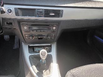 BMW 3-serie 3 serie (E90) Sedan 318d 16V (M47-D20(204D4)) [90kW]  (03-2005/08-2007=
) picture 13