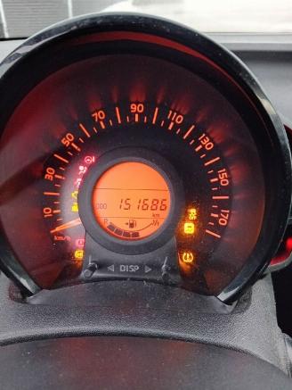 Schadeauto Citroën C1 C1 Hatchback 1.2 PureTech 82 12V (EB2D(HMT)) [60kW]  (04-2014/04-2018)= 2016/4