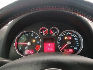 Audi TT TT Roadster (8N9) Cabrio 1.8 20V Turbo (AWP) [132kW]  (10-1999/02-2007=
) picture 18