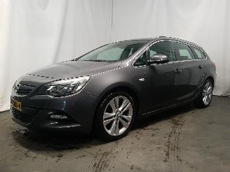 Opel Astra Astra J Sports Tourer (PD8/PE8/PF8) Combi 1.4 Turbo 16V (A14NET(Euro 5=
)) [103kW]  (10-2010/10-2015) picture 3