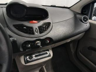 Renault Twingo Twingo II (CN) Hatchback 3-drs 1.2 (D7F-800(Euro 4)) [43kW]  (03-2007/=
09-2014) picture 11