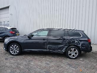 Volkswagen Passat Passat Variant (3G5) Combi 1.5 TSI 16V (DADA) [110kW]  (08-2018/03-202=
4) picture 4