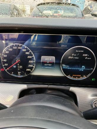 Mercedes E-klasse E (W213) Sedan E-200d 2.0 Turbo 16V (OM654.920) [110kW]  (07-2016/06-2=
020) picture 2