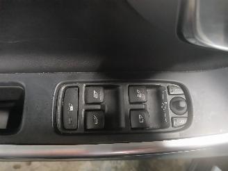 Volvo V-60 V60 I (FW/GW) Combi 2.4 D6 20V Plug-in Hybrid AWD (D82PHEV) [206kW]  (=
06-2012/12-2015) picture 13