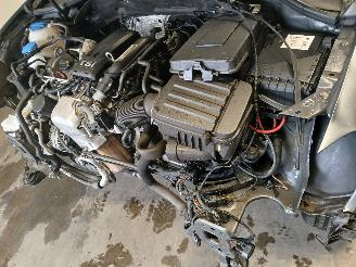 Volkswagen Golf Golf VI (5K1) Hatchback 1.2 TSI BlueMotion (CBZB) [77kW]  (11-2008/11-=
2012) picture 11