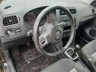 Volkswagen Polo Polo V (6R) Hatchback 1.2 TDI 12V BlueMotion (CFWA(Euro 5)) [55kW]  (1=
0-2009/05-2014) picture 11