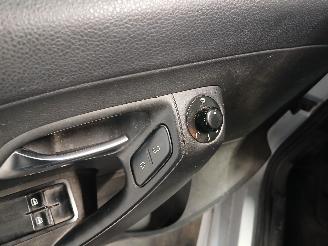 Volkswagen Polo Polo V (6R) Hatchback 1.2 12V (CGPB(Euro 5)) [44kW]  (06-2009/05-2014)= picture 13