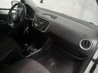 Volkswagen Up! Up! (121) Hatchback 1.0 12V 60 (CHYA) [44kW]  (08-2011/08-2020) picture 8