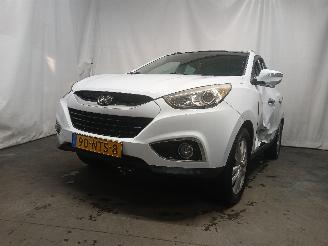 Schadeauto Hyundai Ix35 iX35 (LM) SUV 2.0 16V (G4KD) [120kW]  (01-2010/08-2013) 2010/11
