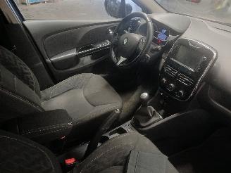 Renault Clio Clio IV (5R) Hatchback 5-drs 0.9 Energy TCE 90 12V (H4B-400(H4B-A4)) [=
66kW]  (11-2012/08-2021) picture 7