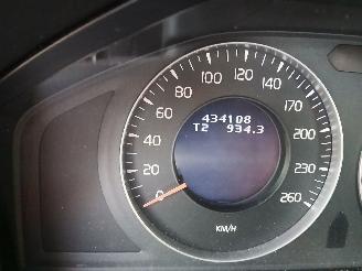 Volvo V-70 V70 (BW) Combi 2.0 D 16V (D4204T(Euro 3)) [100kW]  (10-2007/12-2015) picture 2