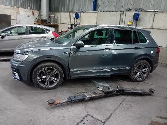 Vrakbiler auto Volkswagen Tiguan Tiguan (AD1) SUV 1.4 TSI 16V (CZEA) [110kW]  (05-2016/04-2024) 2017/2