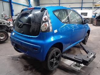 Citroën C1 C1 Hatchback 1.0 12V (1KR-FE(CFB)) [50kW]  (06-2005/09-2014) picture 3