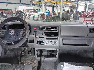 Volkswagen Transporter Transporter/Caravelle T4 Bus 2.5 TDI (AJT) [65kW]  (05-1998/04-2003) picture 5