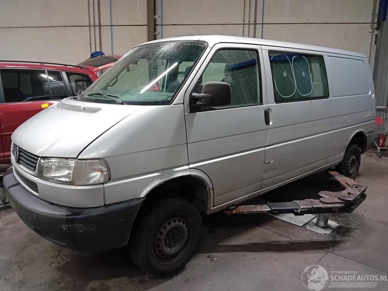 Volkswagen Transporter Transporter/Caravelle T4 Bus 2.5 TDI (AJT) [65kW]  (05-1998/04-2003)