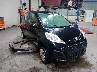 Peugeot 107 107 Hatchback 1.0 12V (384F(1KR)) [50kW]  (06-2005/05-2014) picture 2