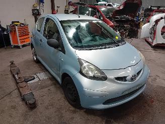 Toyota Aygo Aygo (B10) Hatchback 1.0 12V VVT-i (1KR-FE) [50kW]  (07-2005/05-2014) picture 2