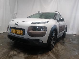 Schadeauto Citroën C4 C4 Cactus (0B/0P) Hatchback 5-drs 1.2 PureTech 82 12V (EB2F(HMZ)) [60k=
W]  (09-2014/...) 2015/4