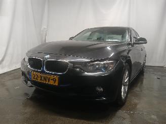 Schadeauto BMW 3-serie 3 serie (F30) Sedan 320i 2.0 16V (N20-B20D) [135kW]  (03-2012/10-2018)= 2012/6