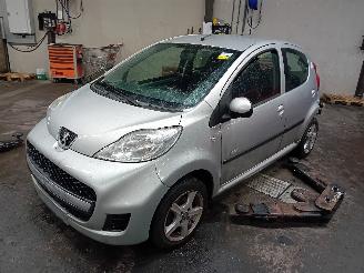 demontáž osobní automobily Peugeot 107 107 Hatchback 1.0 12V (384F(1KR)) [50kW]  (06-2005/05-2014) 2011/1