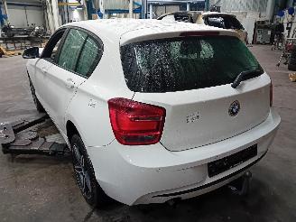 BMW 1-serie 1 serie (F20) Hatchback 5-drs 114i 1.6 16V (N13-B16A) [75kW]  (07-2012=
/02-2015) picture 4