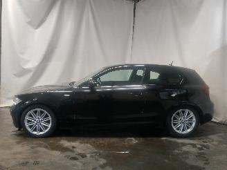 BMW 1-serie 1 serie (E81) Hatchback 3-drs 116i 1.6 16V (N43-B16A) [90kW]  (03-2007=
/12-2011) picture 4