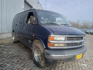 GMC  Chevrolet Express picture 6
