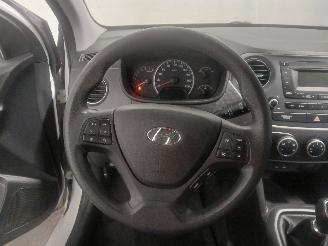 Hyundai I-10 i10 (B5) Hatchback 1.0 12V (G3LA) [49kW]  (08-2013/06-2020) picture 18